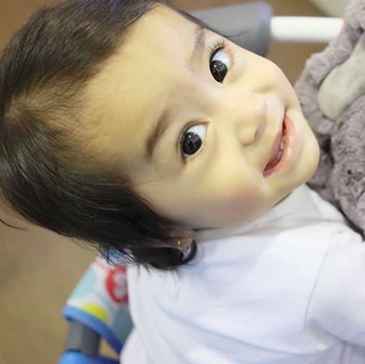 <p>Siapa sih yang nggak gemas lihat ekspresi kamu, Nak? (Foto: Instagram/ @gary_iskak)  </p>