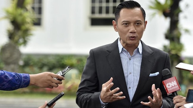 Ketua Umum Partai Demokrat SBY, lewat Ketua Kogasma Partai Demokrat AHY, berharap Presiden Jokowi sehat di tahun politik.