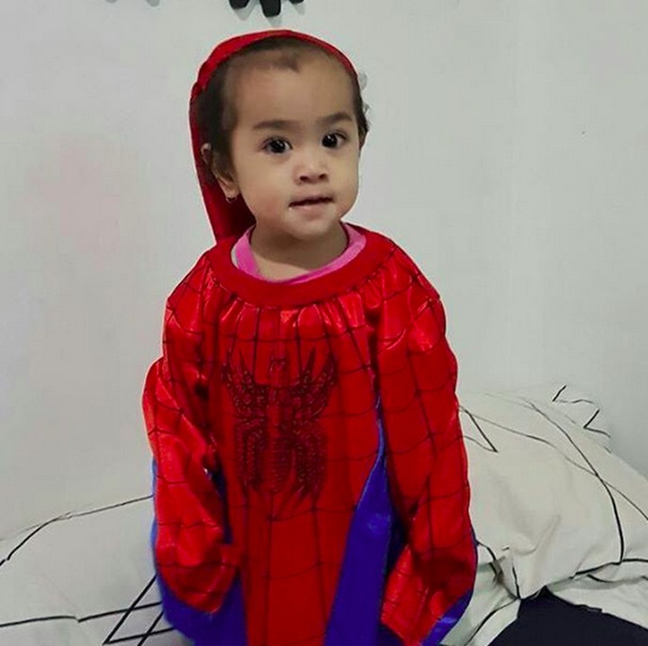 <p>Waduh, Spiderman-nya pakai kostum kegedean nih. He-he-he. (Foto: Instagram/ @gary_iskak)  </p>