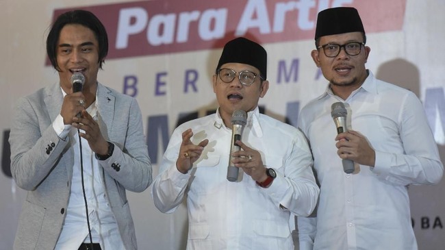 Ketum PKB Cak Imin, sembari berkelakar, menyodorkan nama Hanif Dhakiri sebagai salah satu menteri di kabinet Prabowo-Gibran sambil menyinggung food estate.