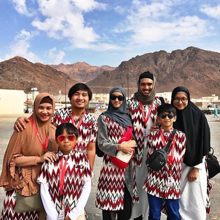 <p>Selain keluarga, sahabat juga anugerah indah dalam hidup kita. Setuju, Bun? Kalau kata Brian, Tuhan memilih beberapa teman kita untuk dijadikan saudara kita. Sweet! (Foto: Instagram @brianso7)</p>