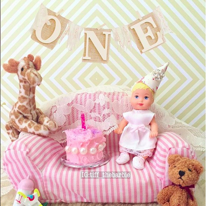 <p> Ulang tahun pertama si kecil bisa jadi momen tak terlupakan buat bunda, ayah, dan anak pastinya. (Foto: Instagram/ @tiff_thebarbie)</p>