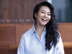 Lirik Lagu Yura Yunita Mulai Langkahmu