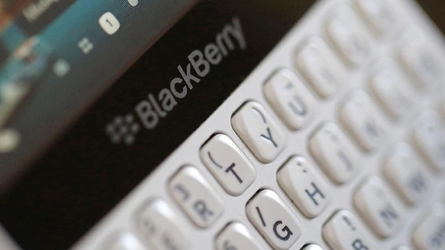 Keyboard Blackberry Kembali Tren — Startup Ciptakan Perangkat Fisik untuk Kurangi Screentime