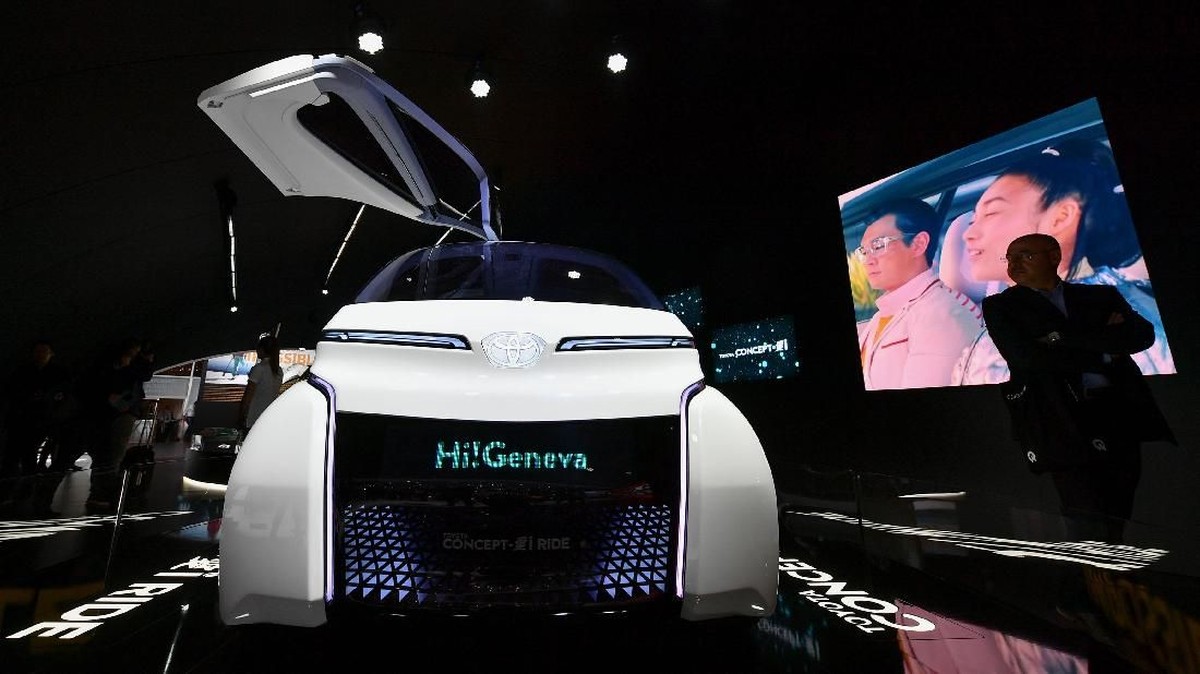FOTO: 'Surga' Otomotif Geneva dalam Bidikan Lensa
