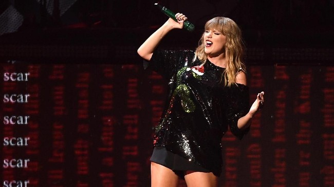 Rekor Bersejarah Taylor Swift Mendekati Peluncuran Album The Tortured Poets Department yang Dinantikan