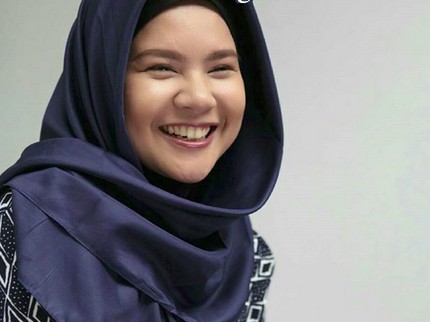 Bikin Nangis! Perjalanan Penyanyi Tere Jadi Mualaf yang Penuh Liku