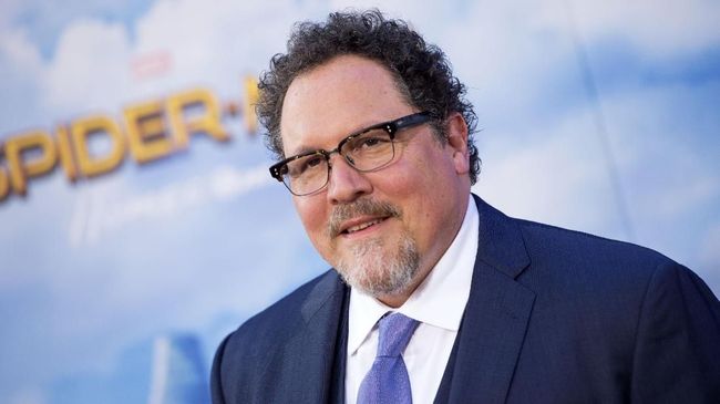 Dikenal sebagai Happy Hogan, sopir sekaligus orang kepercayaan Tony Stark dalam film-film Marvel, Jon Favreau kini akan menulis dan memproduseri 'Star Wars.'