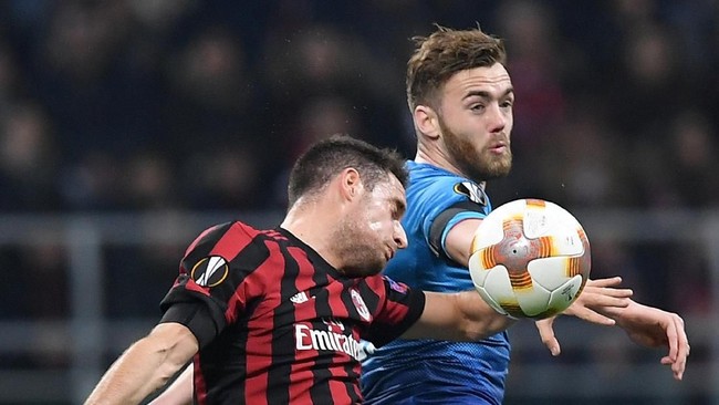 Arsenal berhasil tampil di performa terbaik mereka dan menaklukkan AC Milan di leg pertama 16 besar Liga Europa.