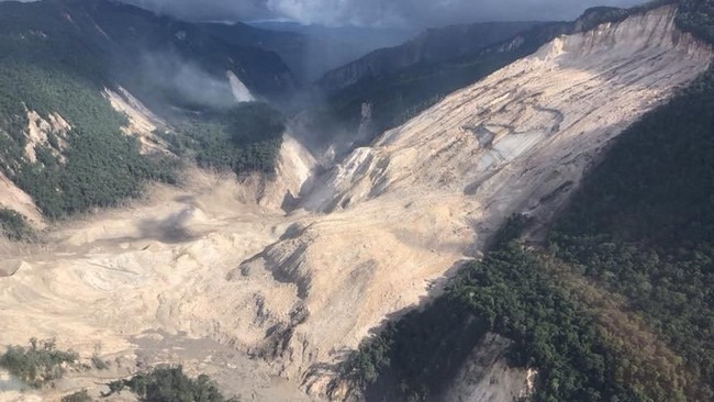 Sejauh ini belum ada laporan terkait korban jiwa maupun luka dan tingkat kerusakan akibat insiden gempa 7,5 M di Papua Nugini.
