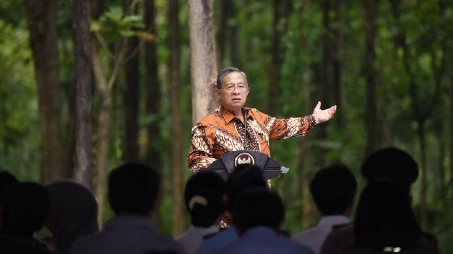 Menko Darmin Klaim Pemerintah Bayar 'Utang Warisan'