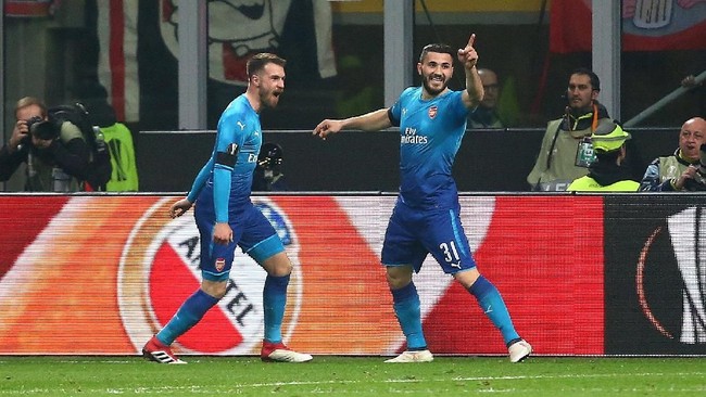 Aaron Ramsey berharap suporter Arsenal bisa kembali memenuhi stadion lantaran 'The Gunners' kembali bermain baik.