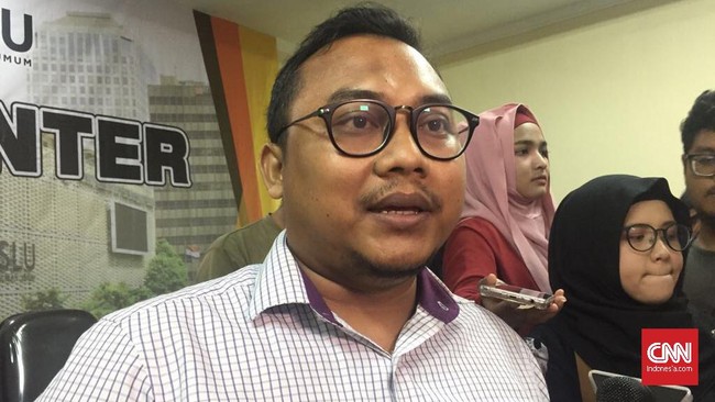 Menurut pengamat politik Veri Junaidi, amendemen UUD 1945 bisa membuat pemilihan presiden kembali dipilih oleh MPR, bukan oleh rakyat.