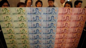 Raja Maha Gantikan Raja Bhumibol di Uang Kertas Baru Thailand