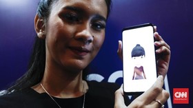 Samsung Merasa Belum Perlu Pakai Desain Serupa iPhone X
