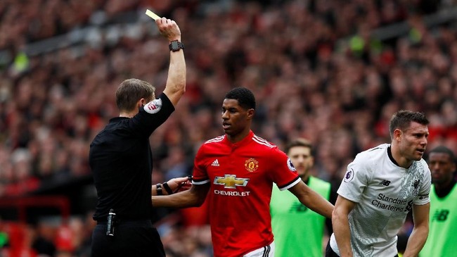 Marcus Rashford membeberkan kunci keberhasilannya memborong dua gol kemenangan Manchester United atas Liverpool di Stadion Old Trafford, Sabtu (10/3).