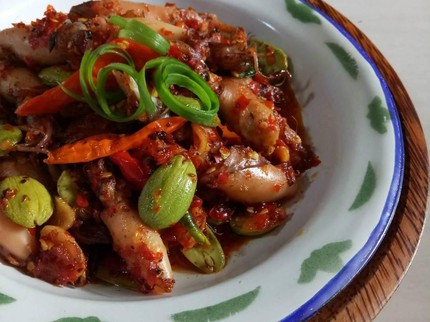 Resep Tumis Cumi Asin Ala DEBM, Pedas Gurih & Bikin Kurus