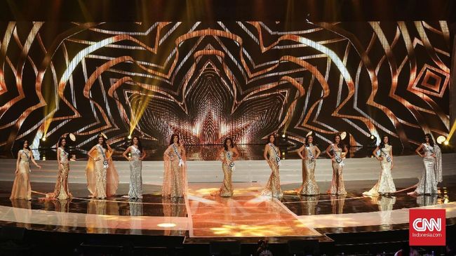 Sebagai Puteri Indonesia 2019, Frederika akan mewakili Indonesia di ajang Miss Universe 2019.