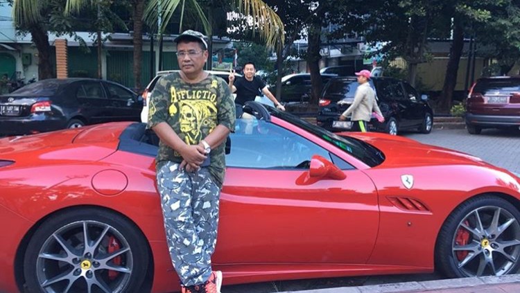 Pengacara kondang Hotman Paris memiliki harta kekayaan yang tidak main-main, Bun. Cek berita selengkapnya berikut.