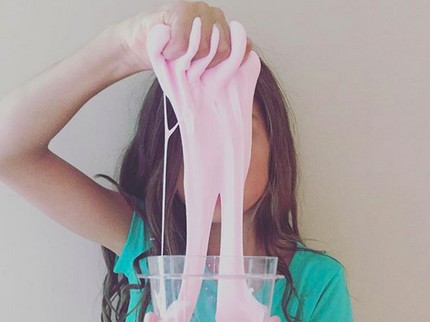 Happy-nya Anak-anak Saat Main Slime, si Kecil Gini Juga, Bun?