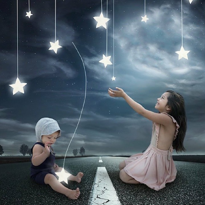 <p>Wah! Bintang-bintang begitu dekat, bahkan bisa dipegang. Keren banget.  (Foto: Instagram @the_life_of_aivax)</p>