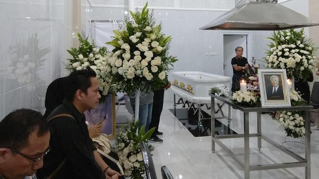 Pendiri Matahari Department Store, Hari Darmawan rencananya akan dikremasi di Nusa Dua, Bali.