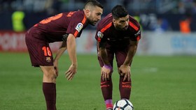 Barcelona Kalahkan Malaga 2-0