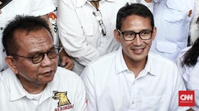 Berkelakar, Sandi Bolehkan Kaus #2019PrabowoPresiden di CFD