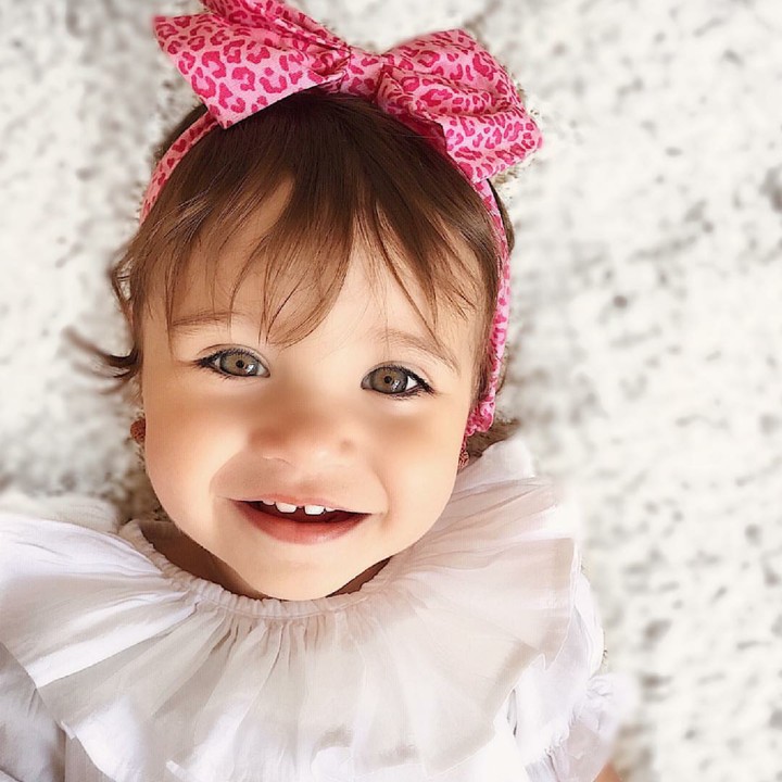<p>Halo Bunda, kenalin nih Alice dari Portugal yang suka berpakaian ala princess dan pakai pita. (Foto: Instagram @vida_da_alice)</p>