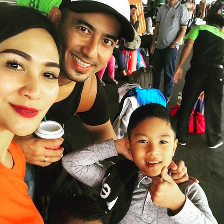 <p>Tetap kompak ya keluarga Rio dan Sabria! (Foto: Instagram/ @sabriakono)</p>
