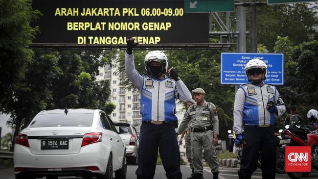 Warga Bekasi  Keluhkan Aturan Ganjil  Genap  di  Tol  Cikampek