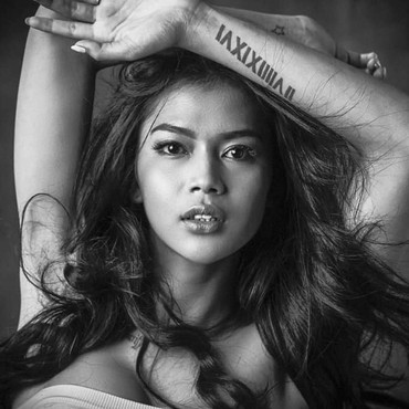 Sensasi vs Prestasi dari Transgender Dinda Syarif