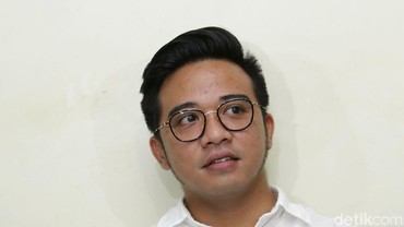 img-title Bikin Lagu dari Asmara Luna Maya & Ariel, Roby Geisha: Kisah Cinta yang...