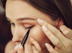 Rekomendasi 7 Eyeliner Spidol Lokal Tahan Badai yang Tidak Mudah Luntur