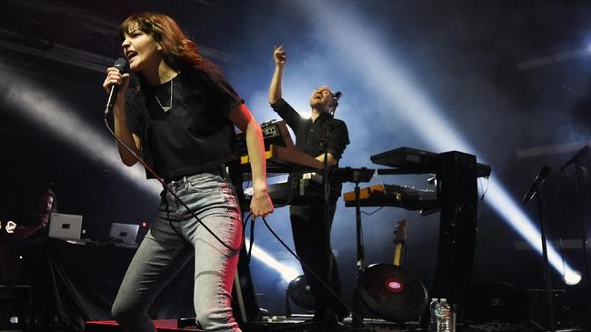Konser band Chvrches yang sedianya digelar pada Rabu (25/7) besok secara resmi dibatalkan.