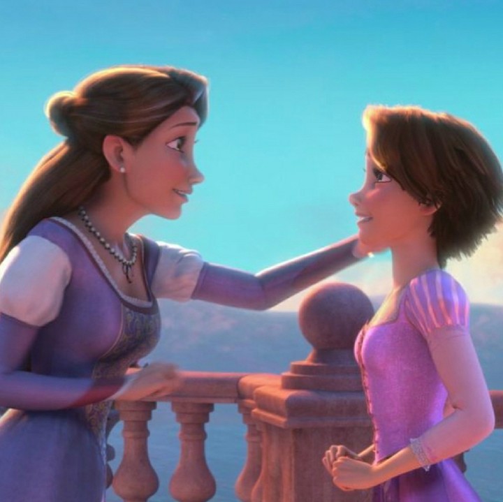 <p>Momen mengharukan ketika Rapunzel bertemu ibu kandungnya. (Foto: Instagram/andrewsgrotto)</p>