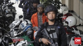 Antisipasi Penyusup, 180 Polisi Kawal Sidang Aman Abdurrahman