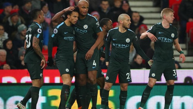 Manchester City berhasil unggul 1-0 atas Stoke City di babak pertama pada laga yang berlangsung di Bet365 Stadium ini.