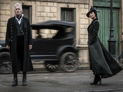 Johnny Depp Tak Bisa Tolak Permintaan Mundur dari Fantastic Beasts
