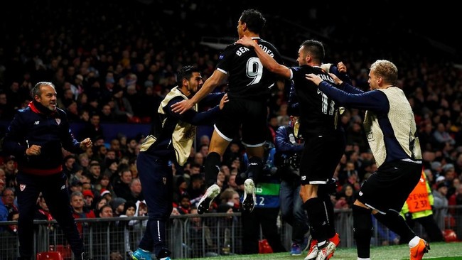 Wissam Ben Yedder baru masuk ke lapangan pada menit ke-72 namun hal itu sudah cukup untuk membuat Manchester United tersingkir.