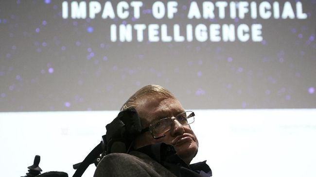 Stephen Hawking Ramal Mobil Otonom Hancurkan Peradaban