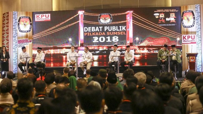 Lingkaran Survei Indonesia merilis survei terbarunya terkait Pilgub Sumatera Selatan 2018. Hasilnya, dukungan terhadap empat pasangan calon tak berbeda jauh.