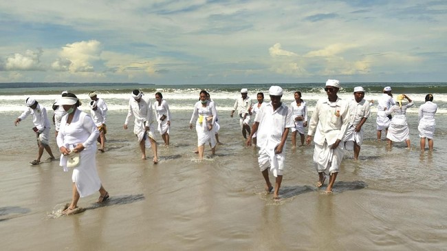 Indeks Kesehatan Laut itu telah dihitung sejak 2006 silam dengan melibatkan 13 lembaga baik pemerintah, LSM, maupun universitas.