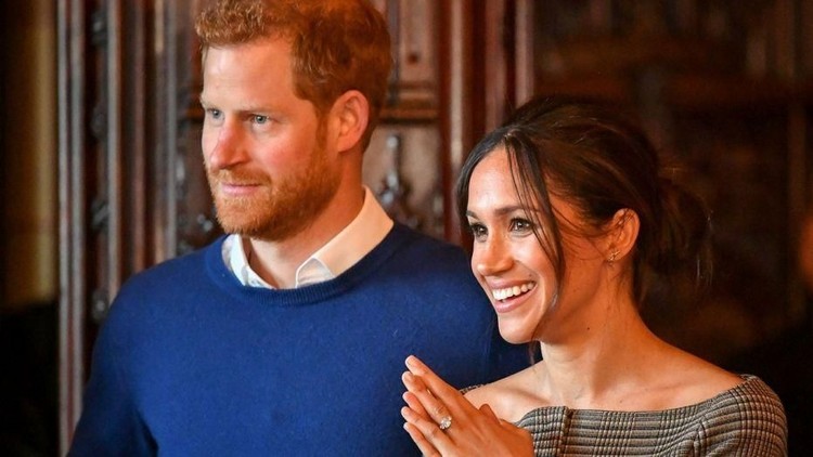 Dua orang prankster yang permalukan Pangeran Harry ternyata terkenal di Rusia. Mereka sudah sering melakukan prank telepon ke orang-orang terkenal.