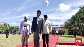 Jokowi: Bank Wakaf 'Selamatkan' Ibu-Ibu dari Rentenir
