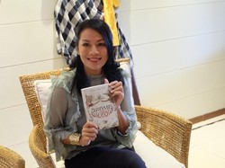 Kata Dee Lestari Soal e-Book Ilegal di Tengah Pandemi Corona