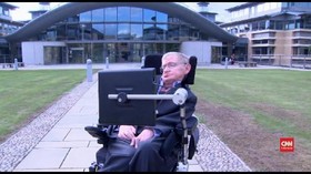 VIDEO: Keterbatasan Tak Hentikan Stephen Hawking