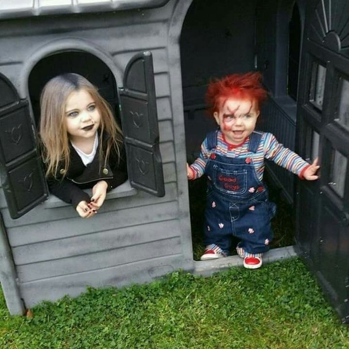 <p>Mirip, kan, Bun? Warna rambutnya juga sama dengan boneka Chucky. (Foto: Instagram @cosplay)</p>