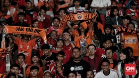 Hina Suporter Persija, Teza Sumendra Dihujat Jakmania