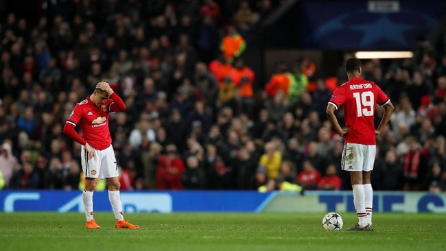 Manchester United tersingkir dari Liga Champions musim ini, sedangkan Wissam Ben Yedder dan Sevilla menciptakan sejarah.